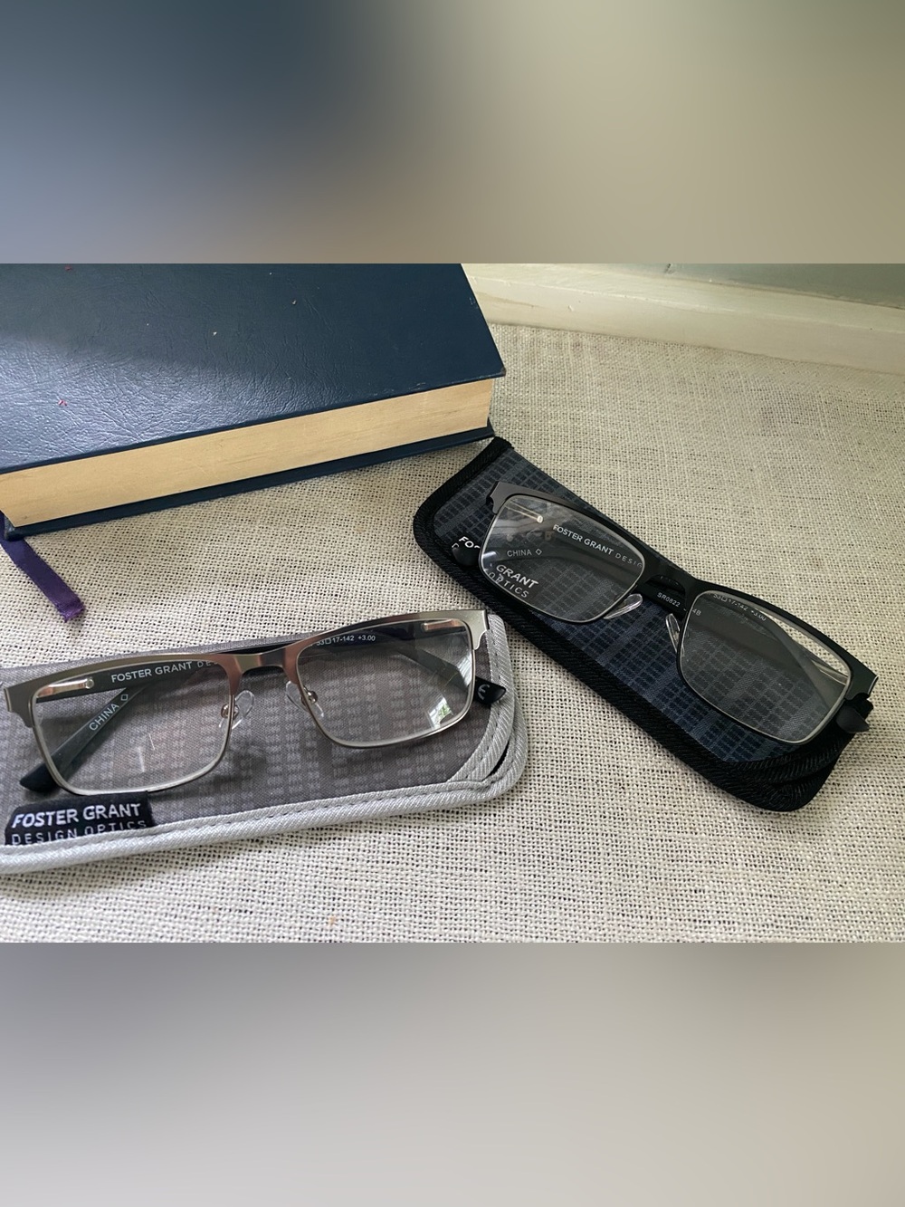 2 Foster Grant Reading Glasses in Black & Gunmetal Unused 300 Magnification mens